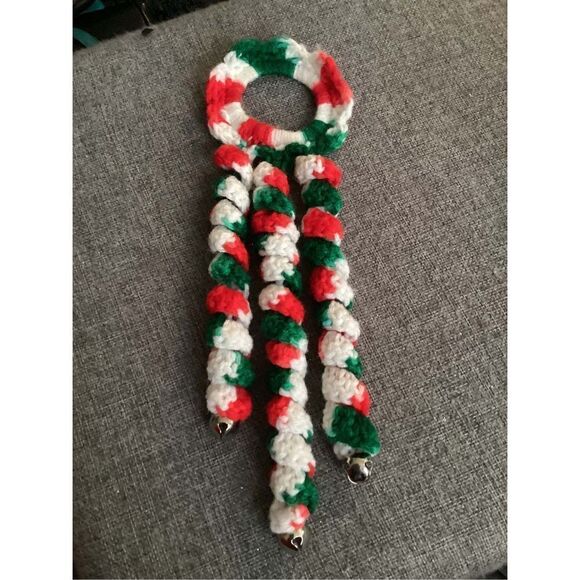 Vintage Crochet Christmas Door Hanger Set - Picture 2 of 6